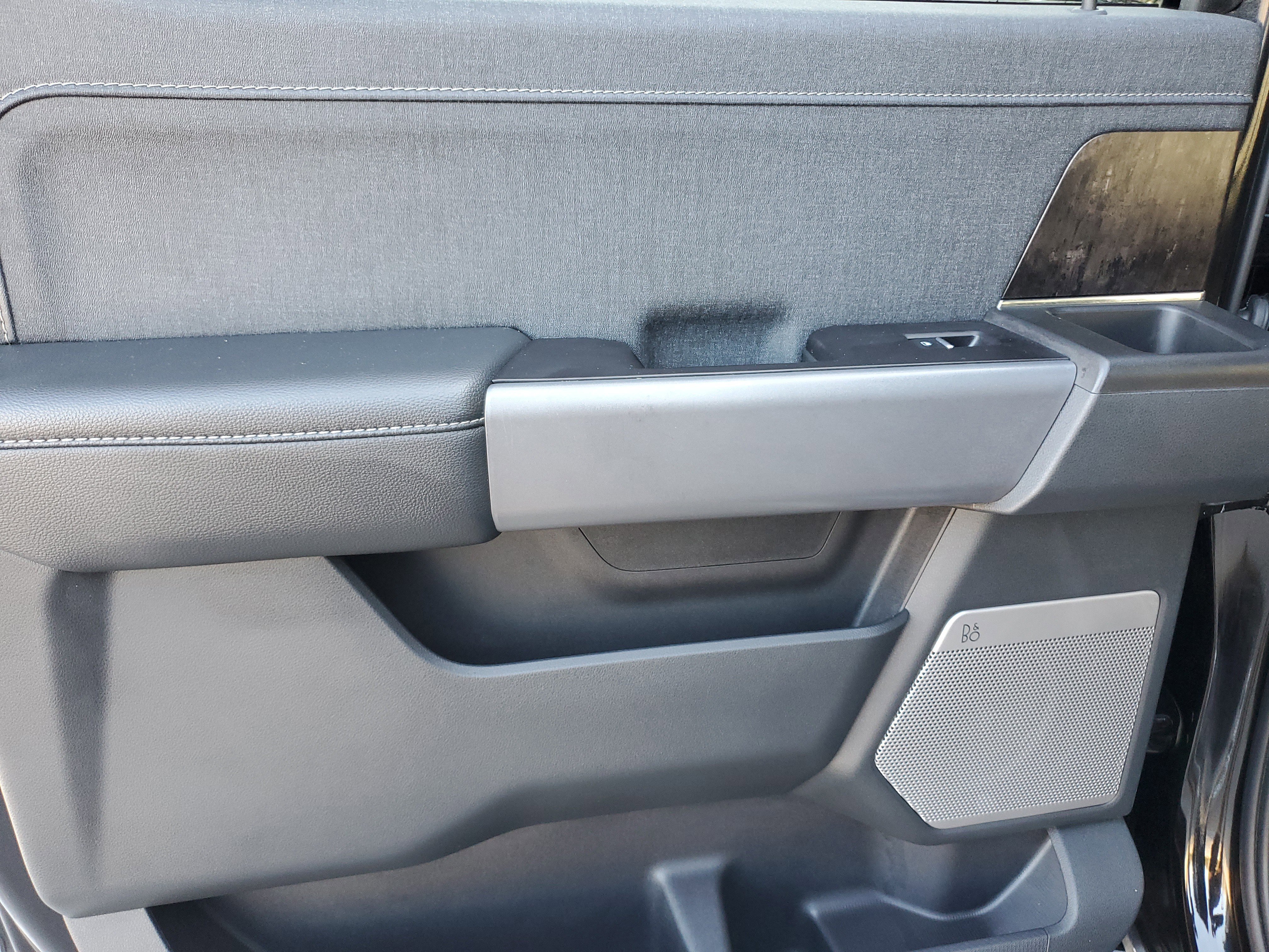 Used 2023 Ford F150 Lariat w/ FX4 Off-Road Package image 13