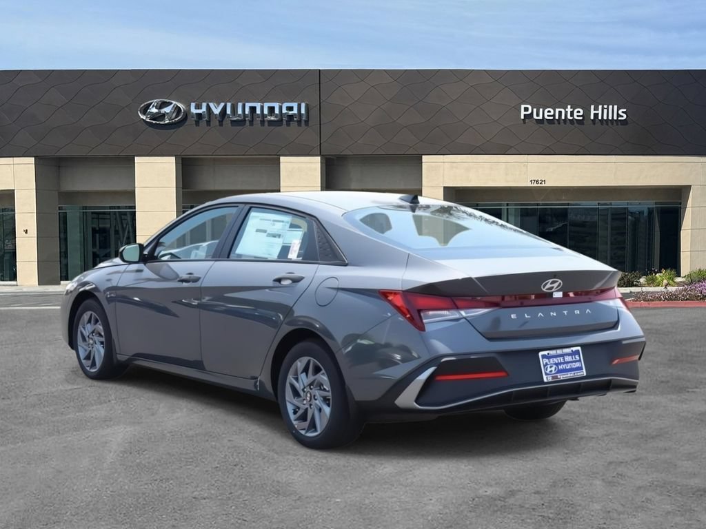 New 2026 Hyundai Elantra Sport FWD image 4