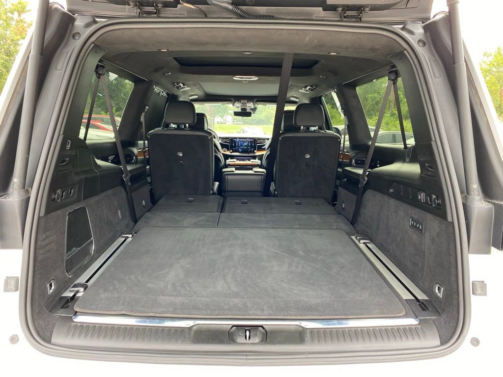Used 2024 Jeep Grand Wagoneer L Series III image 36