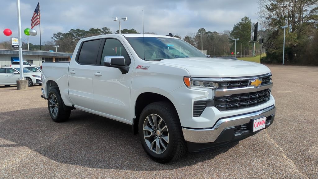 New 2026 Chevrolet Silverado 1500 LT w/ Z71 Off-Road Package image 3