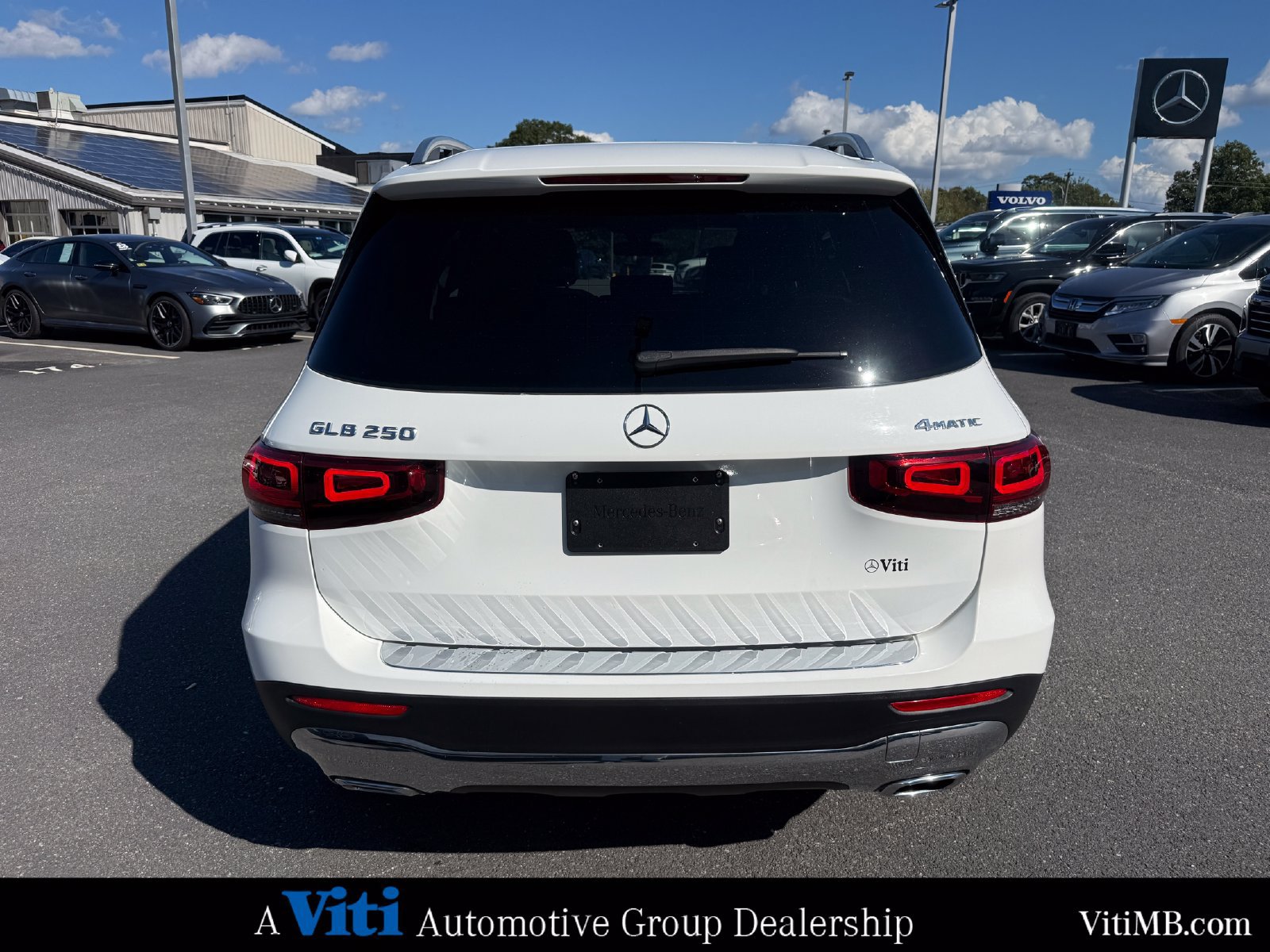 Used 2020 Mercedes-Benz GLB 250 4MATIC image 7