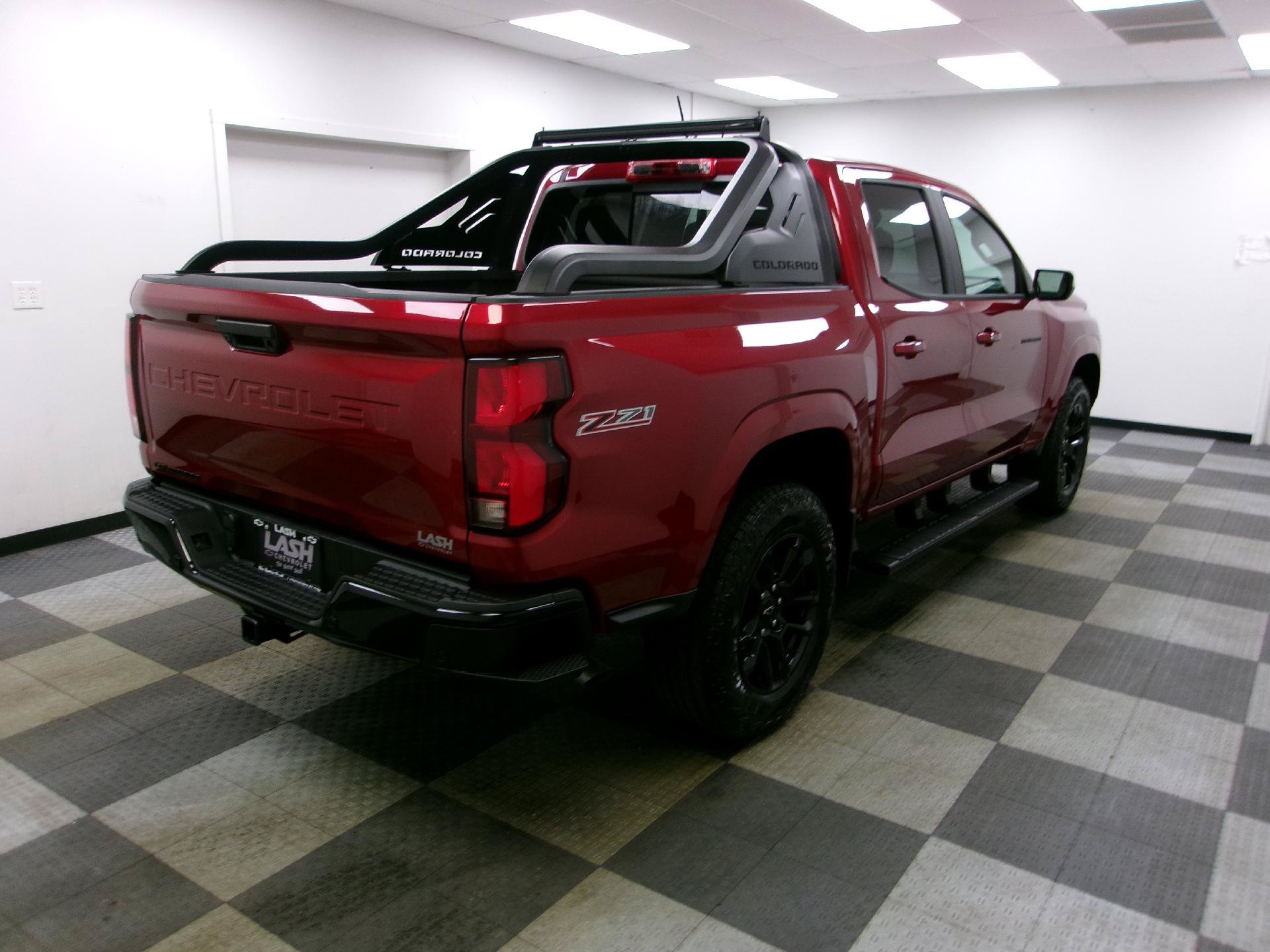 New 2026 Chevrolet Colorado Z71 w/ Midnight Edition AWD/4WD image 6