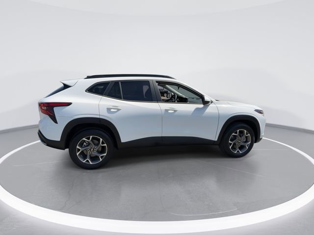 Used 2026 Chevrolet Trax LT w/ Sunroof Package image 9