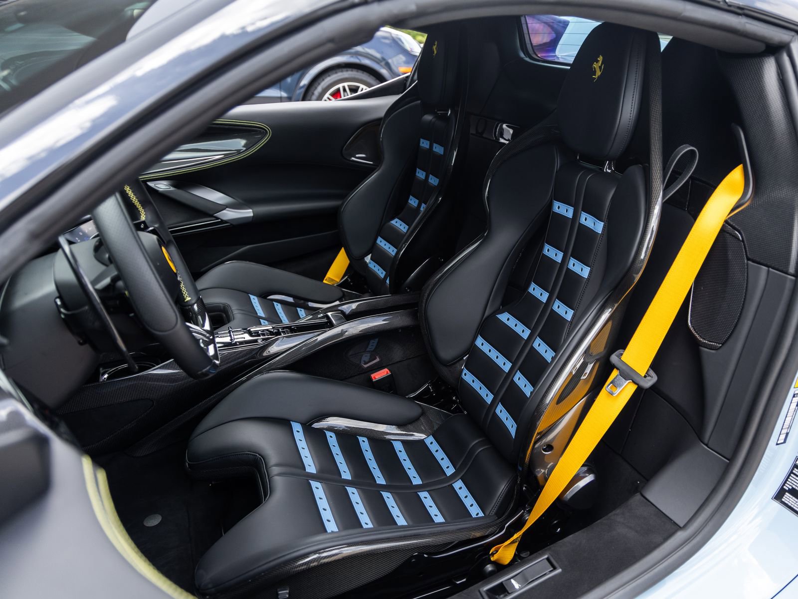 Used 2024 Ferrari SF90 Spider image 35