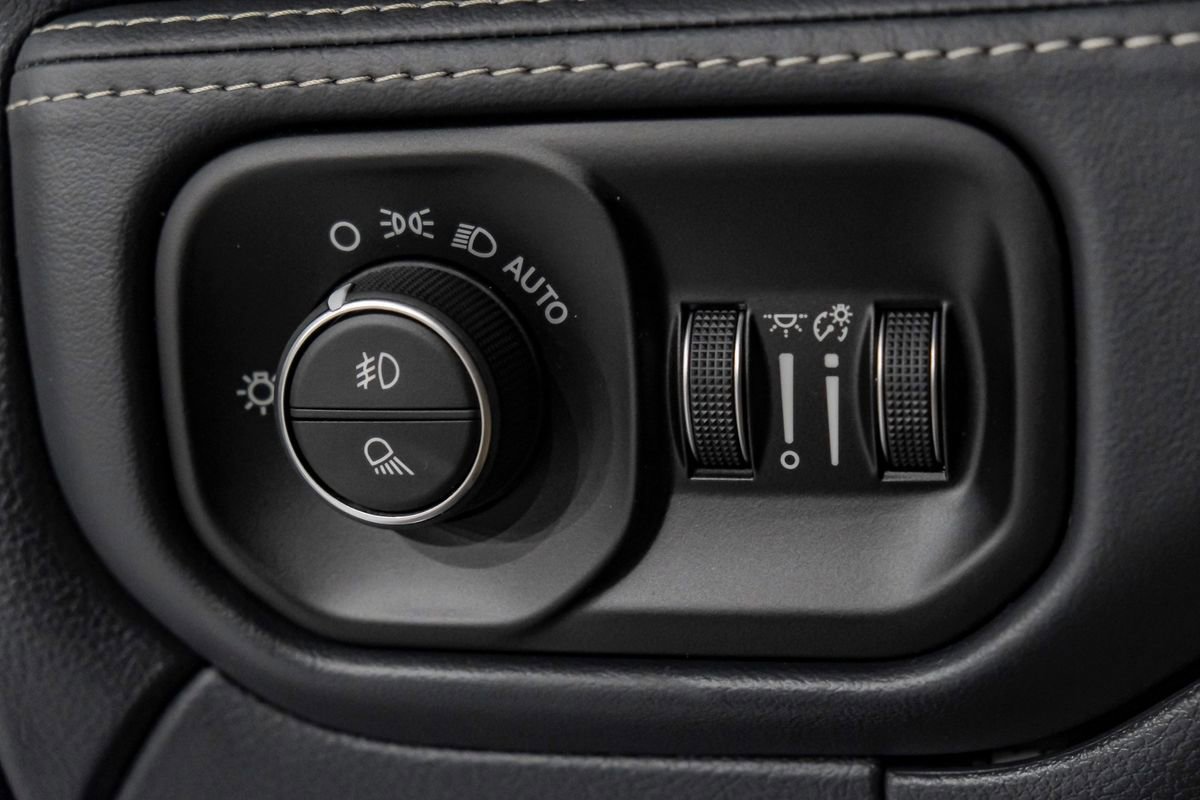 Used 2022 RAM 3500 Limited image 29