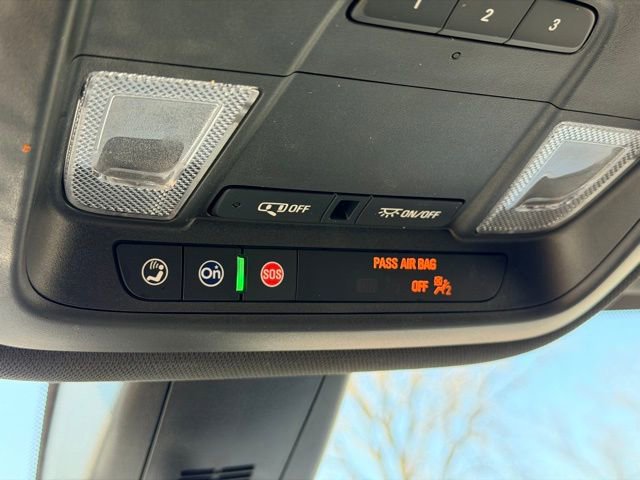 Used 2024 Chevrolet Traverse LT FWD image 17