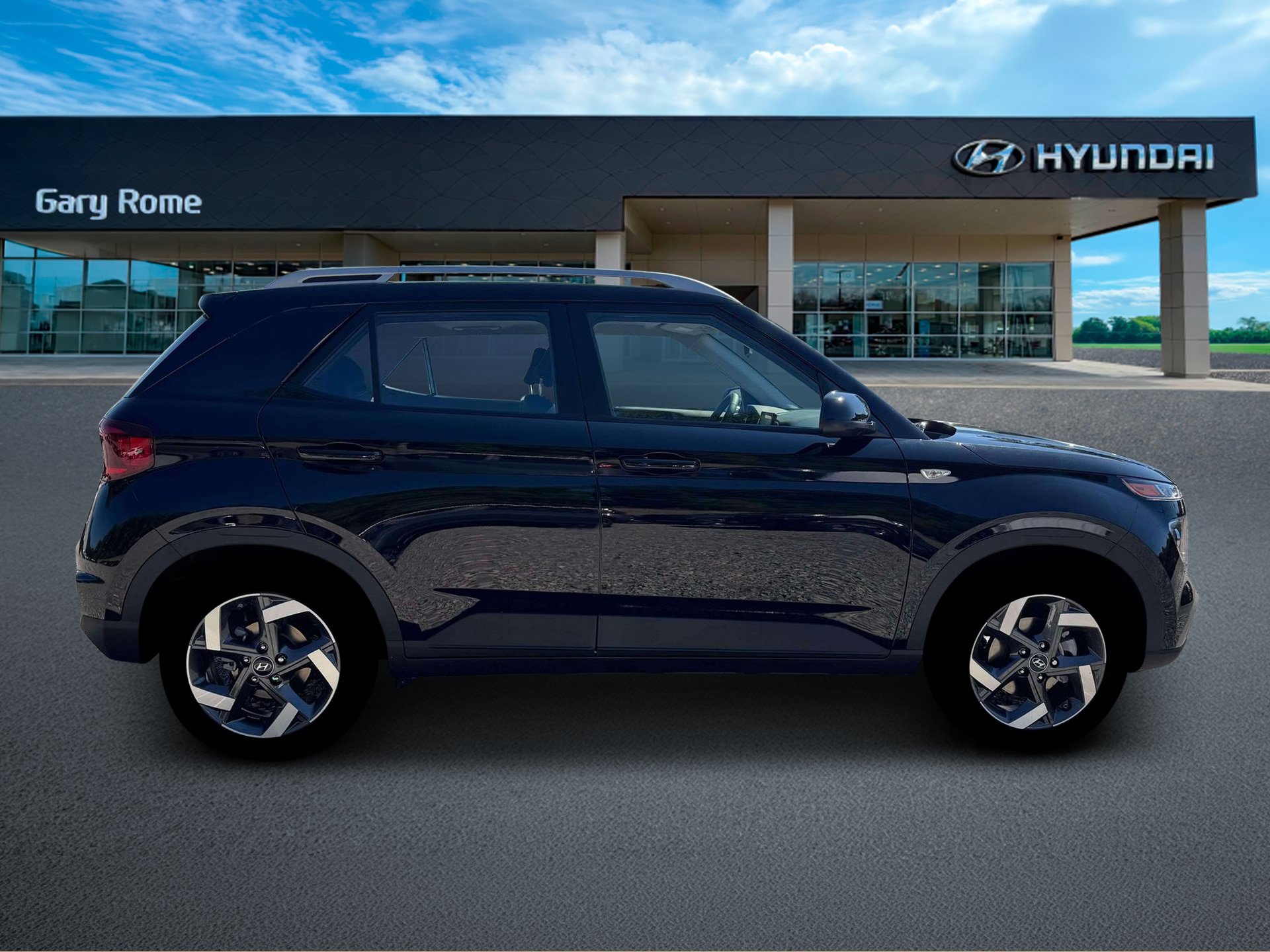 New 2026 Hyundai Venue SEL FWD image 9