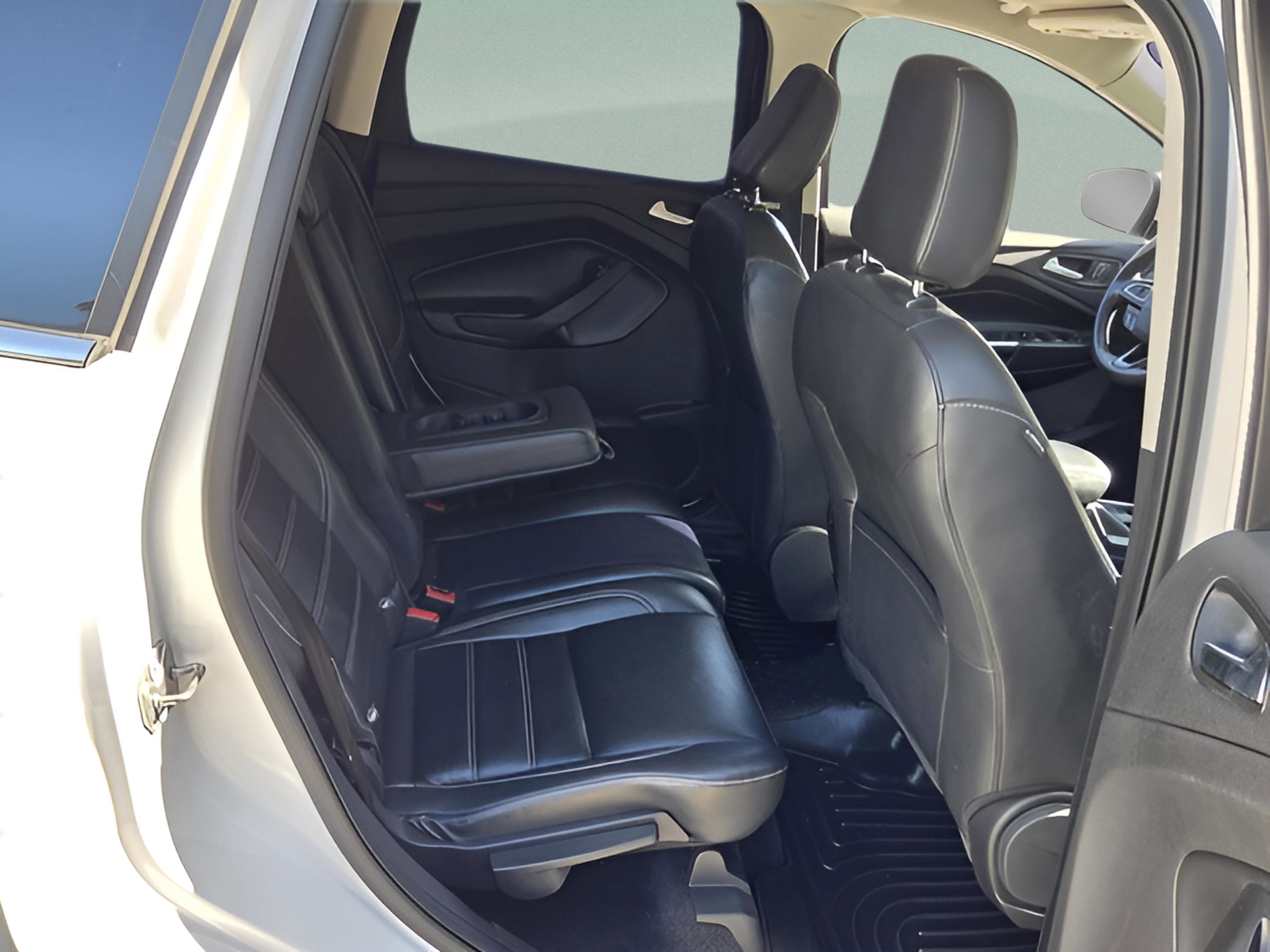 Used 2018 Ford Escape SEL w/ Ford Safe & Smart Package image 29