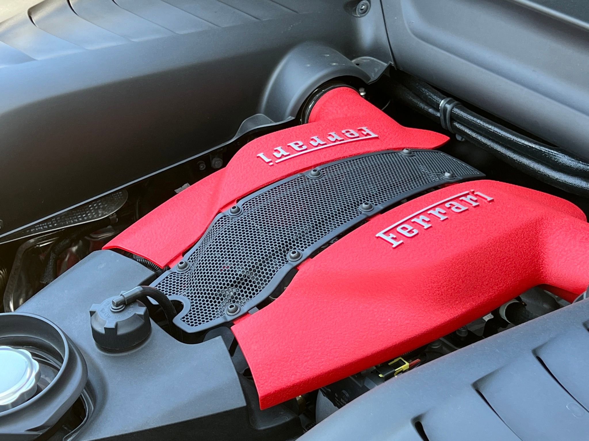 Used 2022 Ferrari F8 Tributo RWD image 41