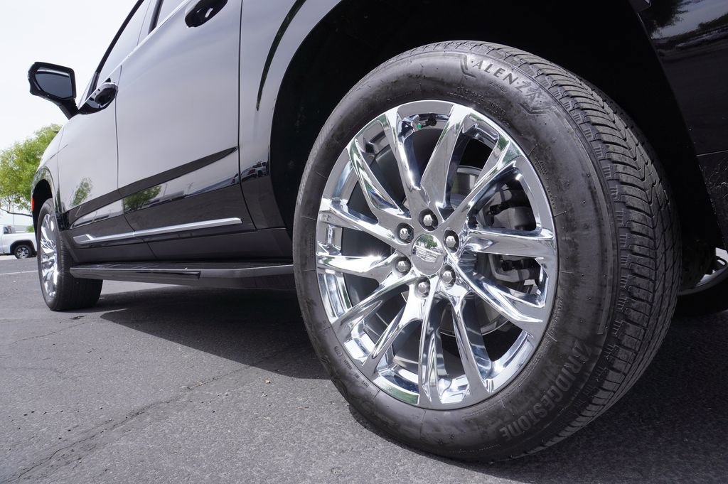 Used 2023 Cadillac Escalade ESV Premium Luxury w/ LPO, Radiant Package image 6