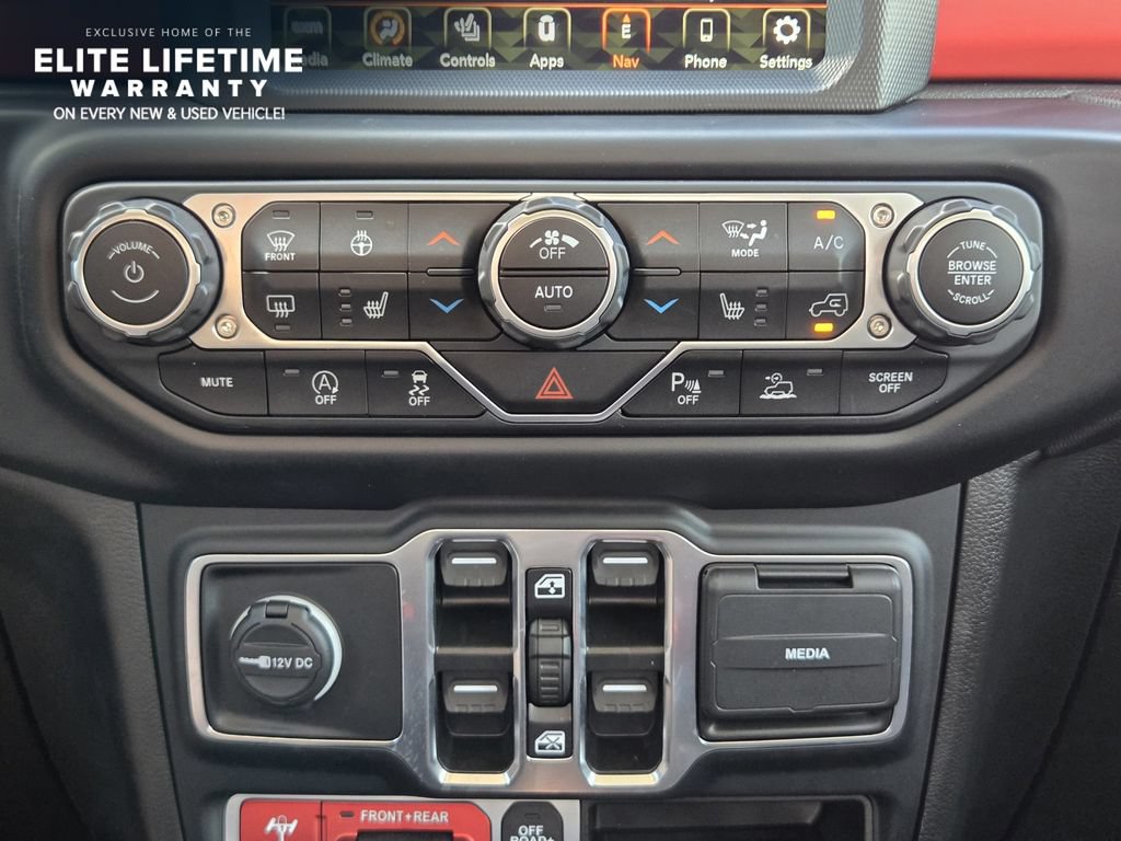 Used 2023 Jeep Gladiator Rubicon w/ Cold Weather Group AWD/4WD image 17