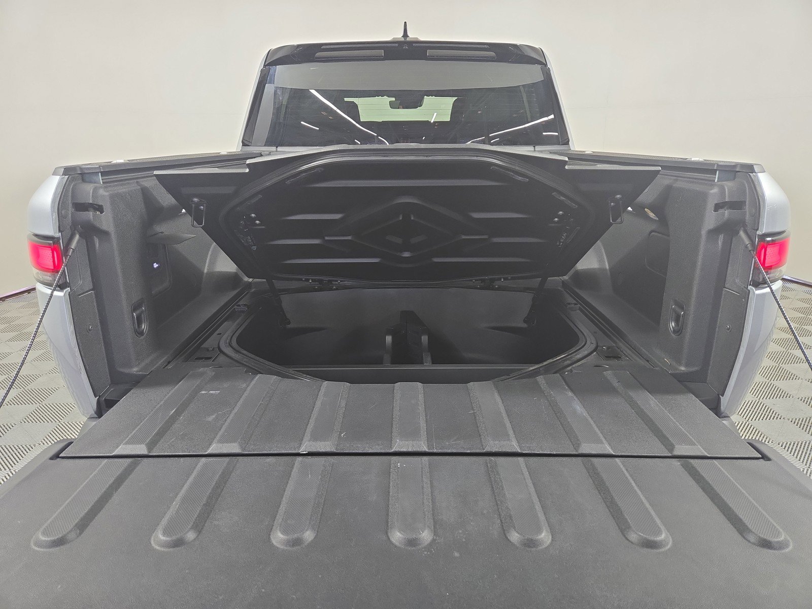 Used 2022 Rivian R1T Launch Edition image 15