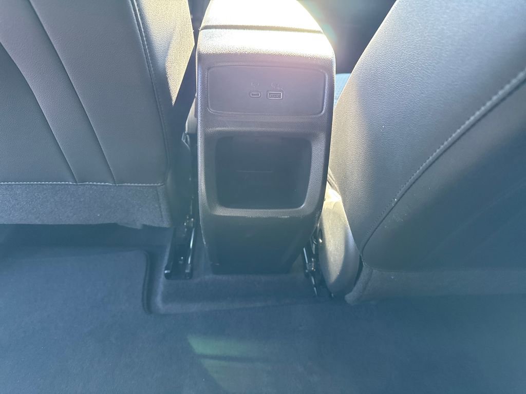 Used 2025 Chevrolet Trax LT w/ LT Convenience Package image 29