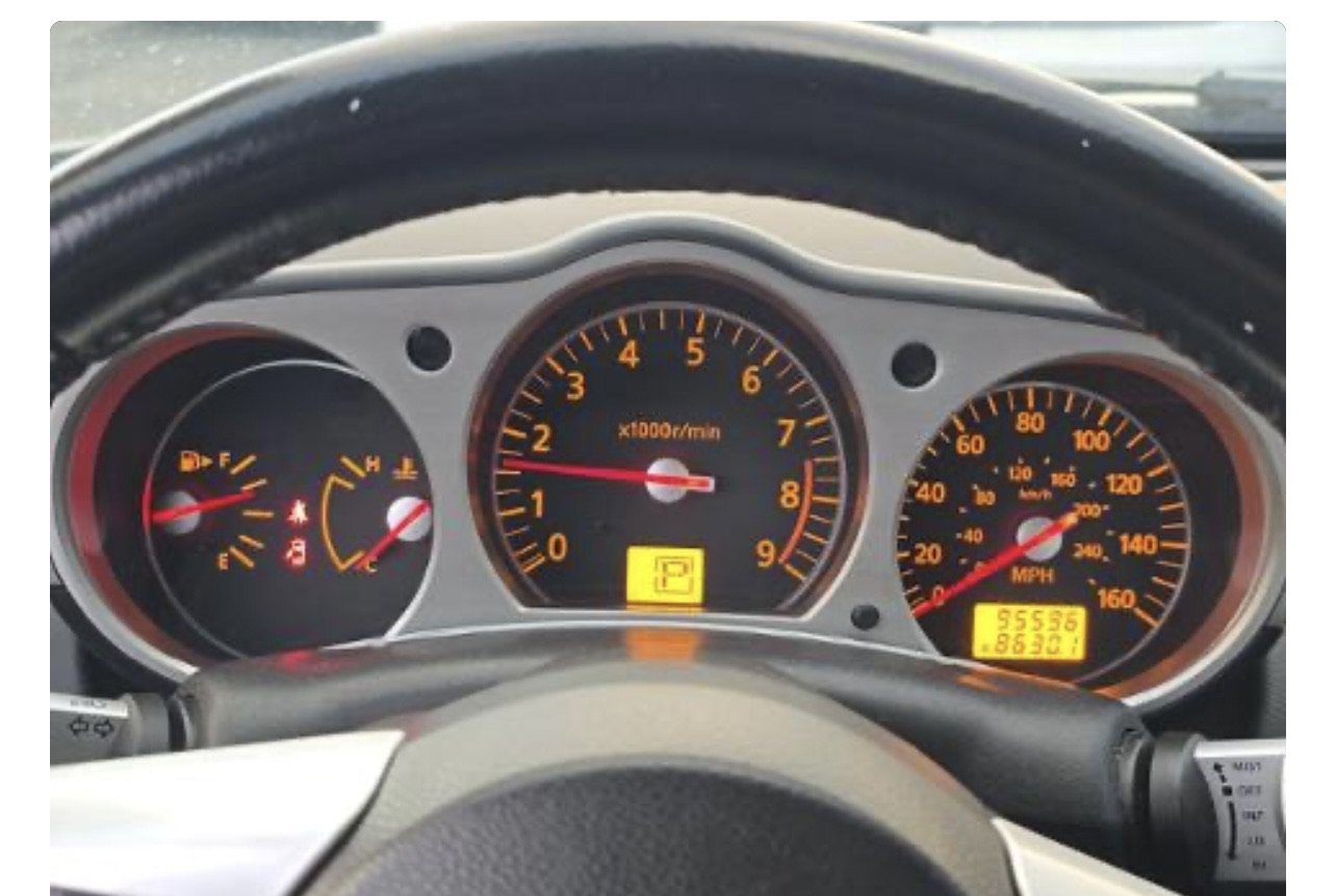 Used 2009 Nissan 350Z Touring RWD image 21
