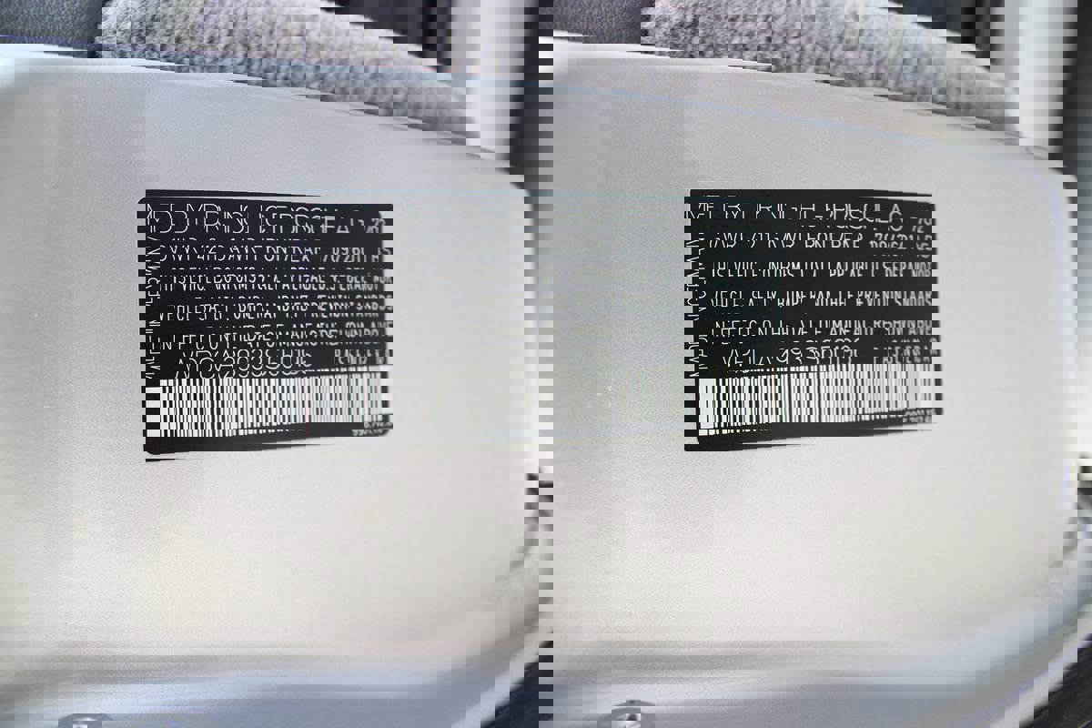 Used 2003 Porsche 911 Cabriolet image 46