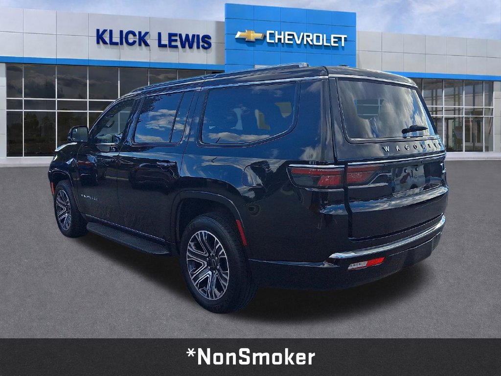 Used 2025 Jeep Wagoneer Series II AWD/4WD image 5