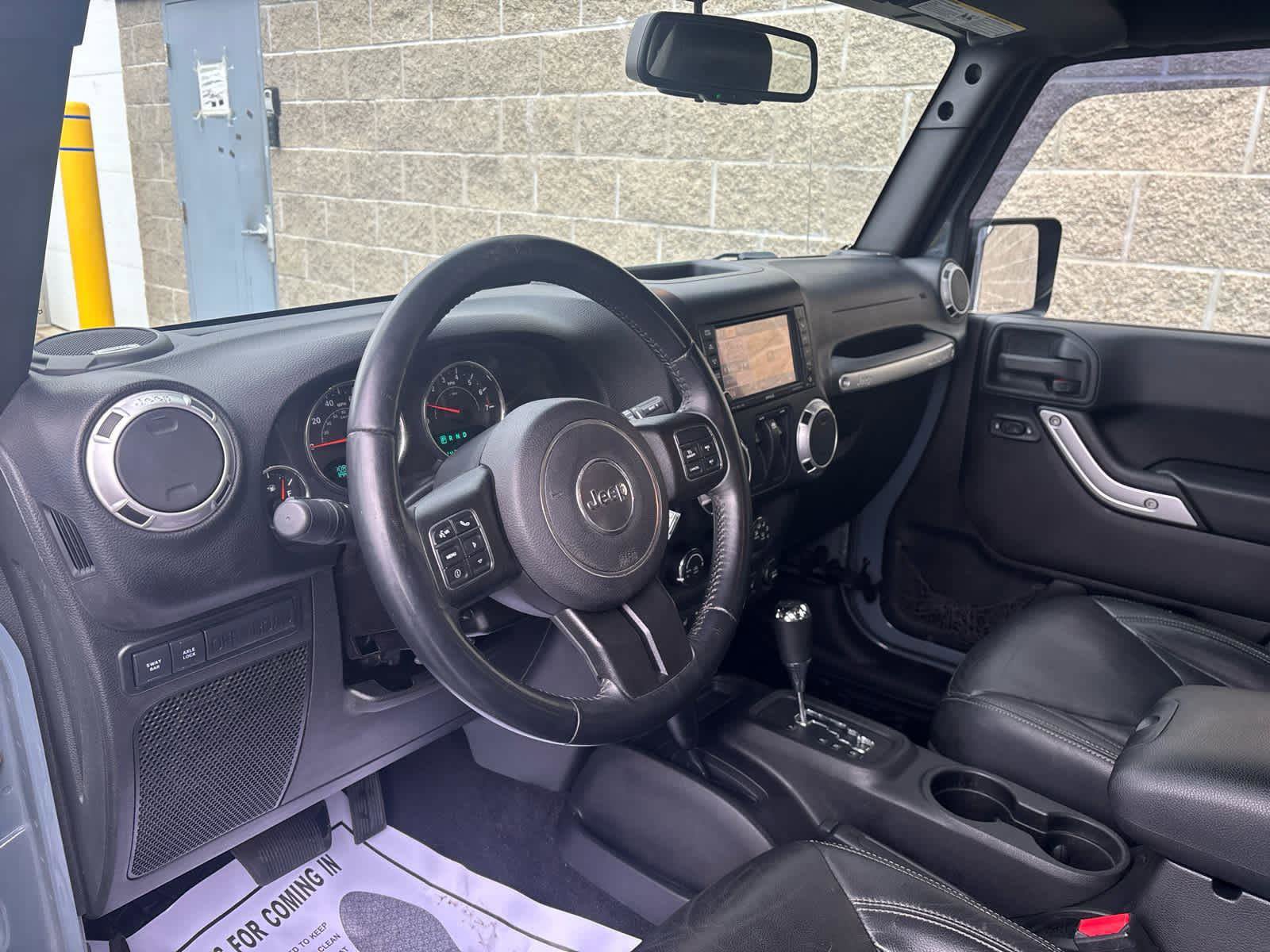 Used 2015 Jeep Wrangler Rubicon w/ Dual Top Group image 8