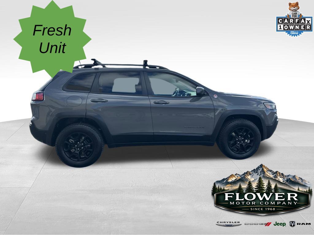 Used 2019 Jeep Cherokee Trailhawk AWD/4WD image 7