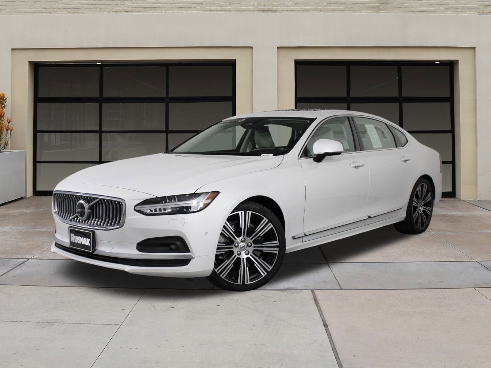 Certified 2023 Volvo S90 B6 Ultimate image 3