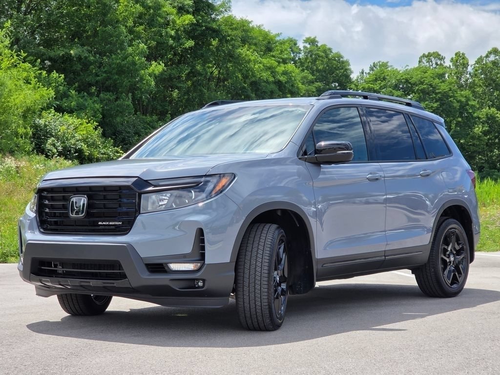 Used 2025 Honda Passport Black Edition image 24