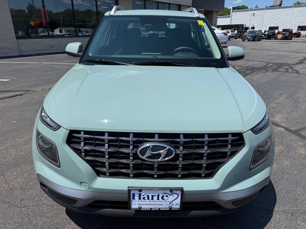 Certified 2026 Hyundai Venue SEL FWD image 2