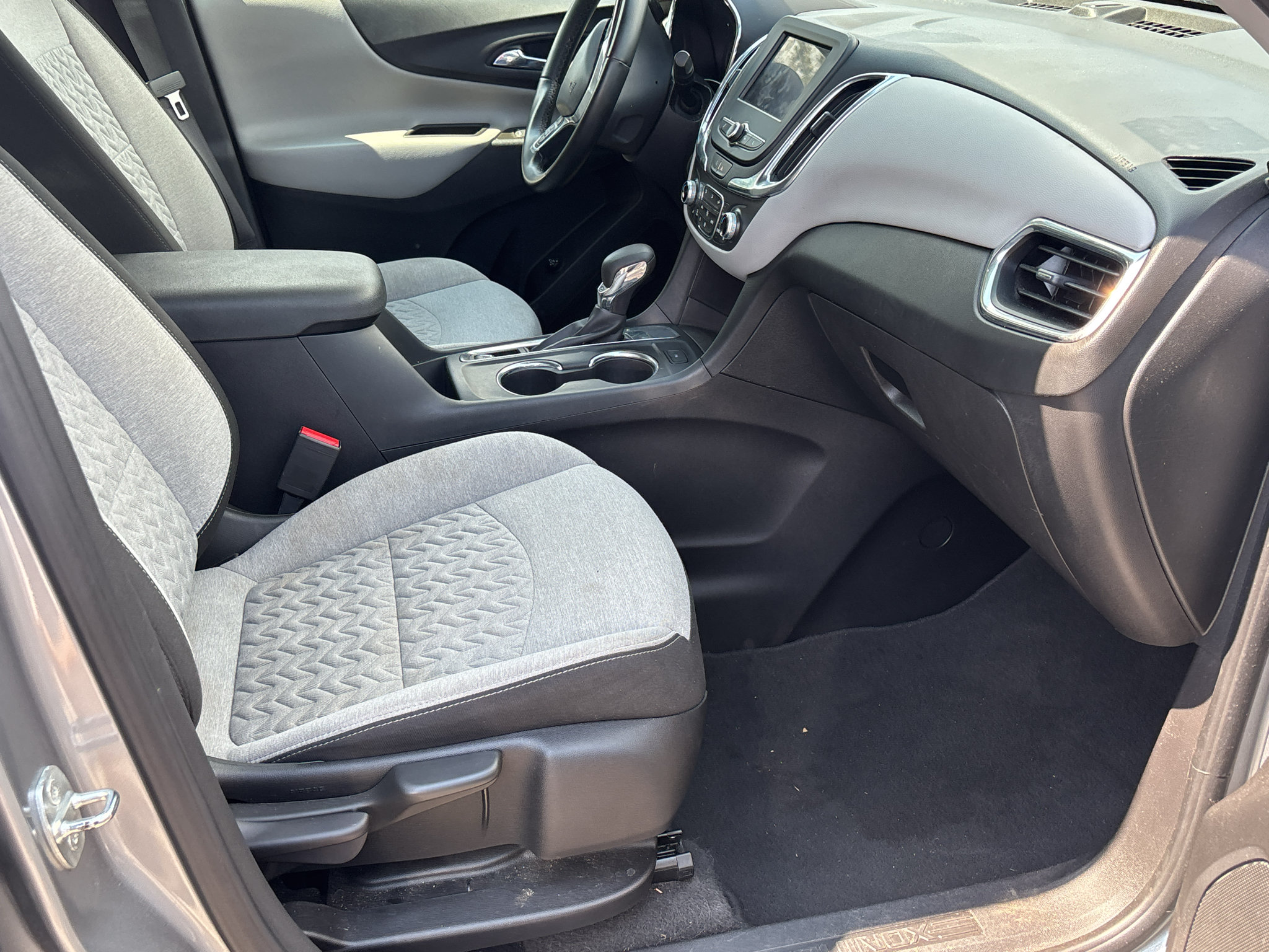 Used 2023 Chevrolet Equinox LT w/ Driver Convenience Package FWD image 15