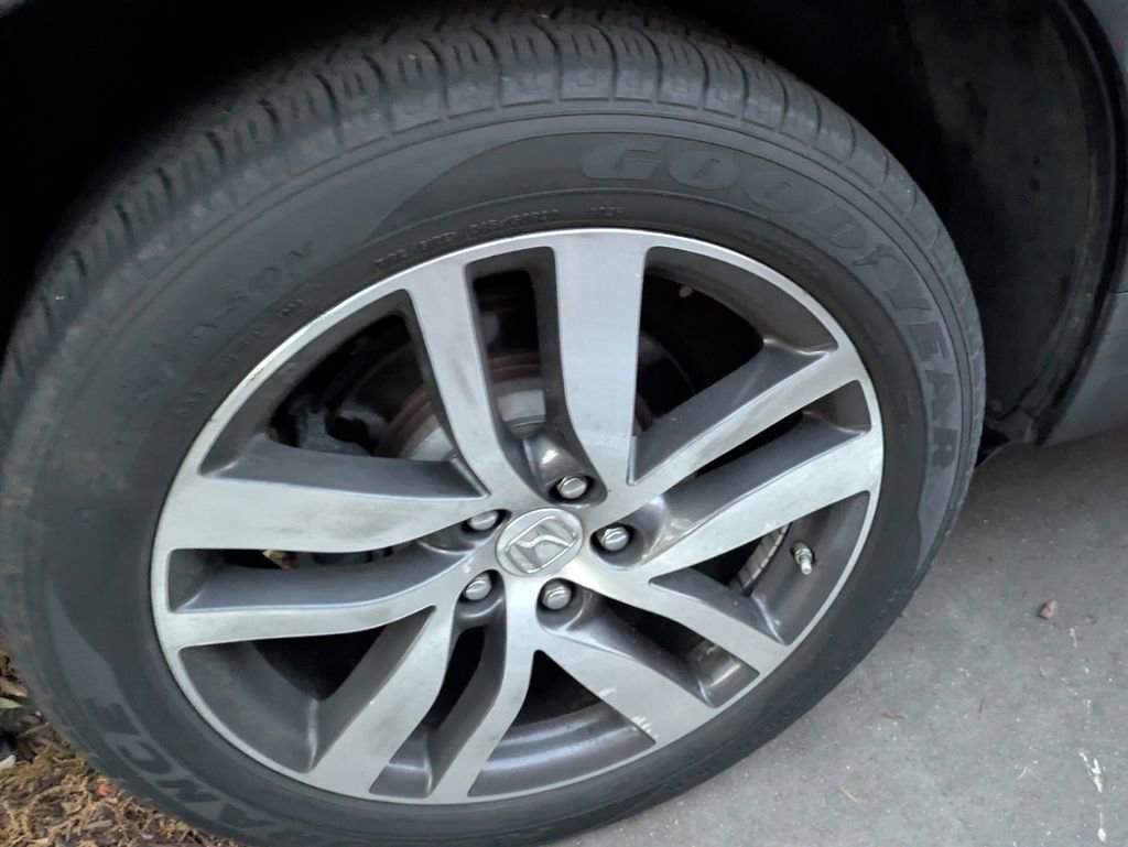 Used 2018 Honda Pilot Touring image 8