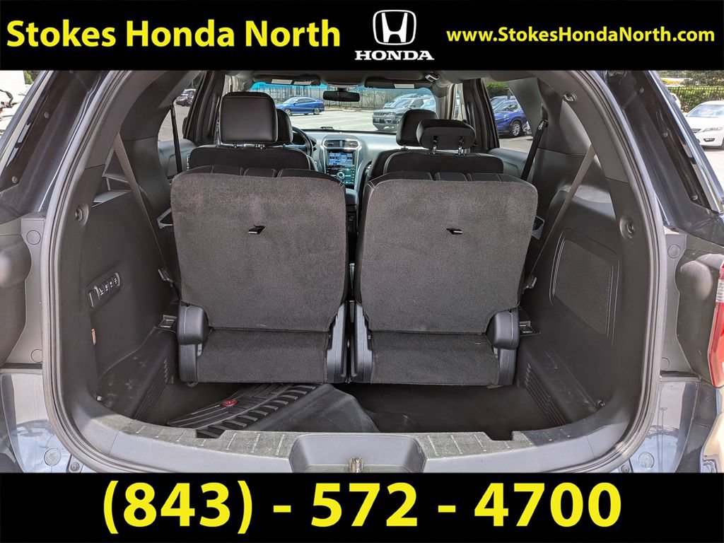 Used 2017 Ford Explorer Limited w/ Equipment Group 301A FWD image 16