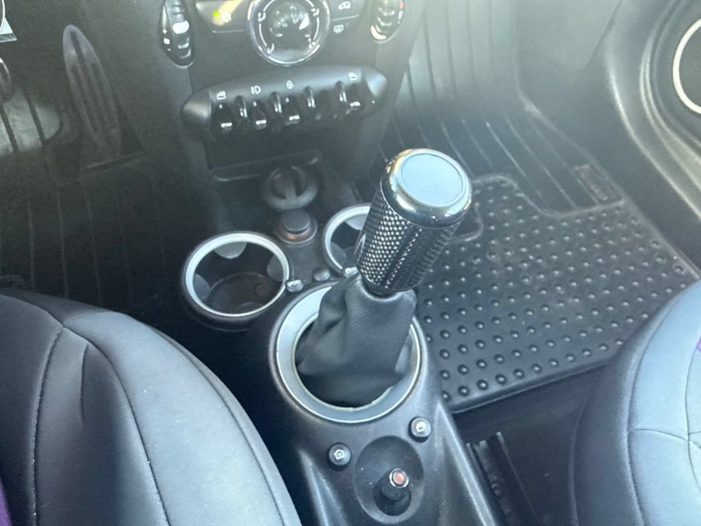 Used 2011 MINI Cooper S FWD image 26