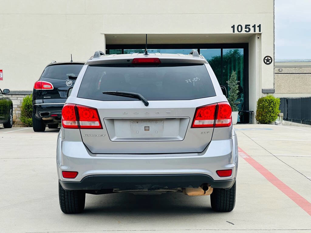 Used 2016 Dodge Journey SXT image 9