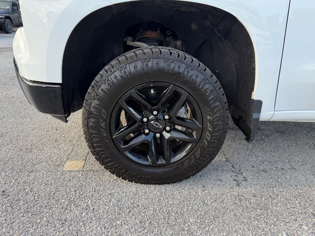 Used 2023 Chevrolet Silverado 1500 LT Trail Boss w/ Protection Package image 10