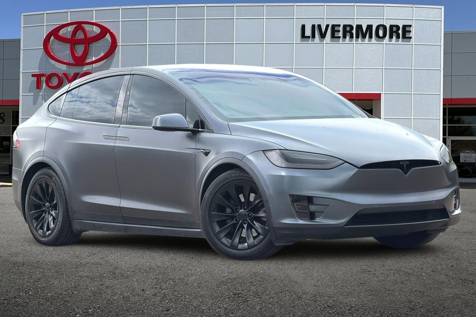 Used 2020 Tesla Model X Long Range image 2