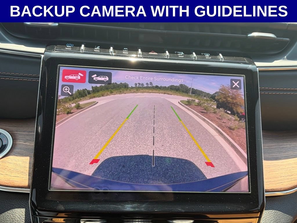 Used 2022 Jeep Grand Cherokee Summit AWD/4WD image 3