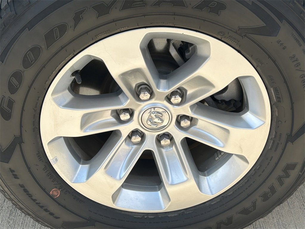 Used 2024 RAM 1500 Laramie image 9