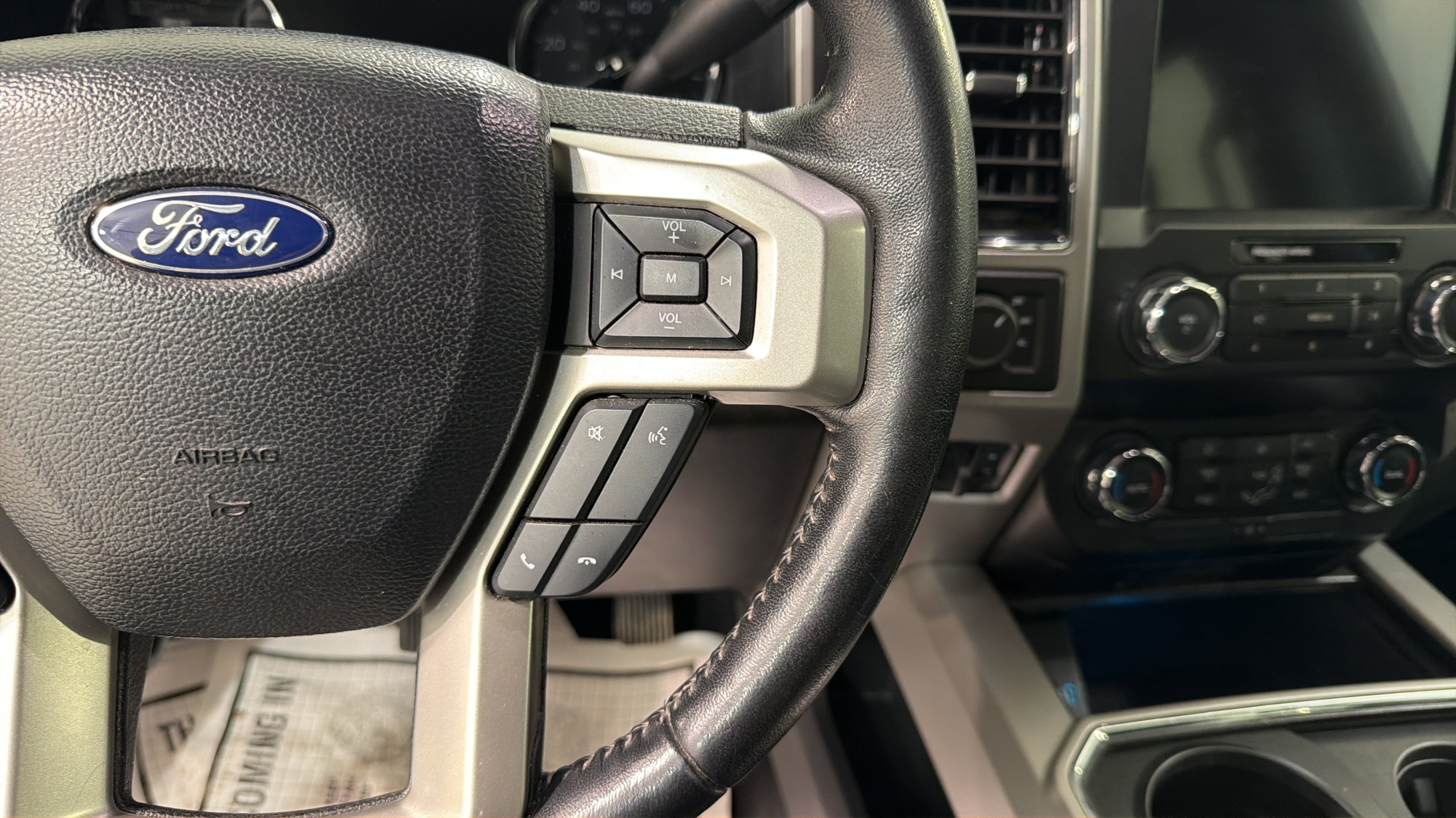 Used 2021 Ford F250 Lariat w/ FX4 Off-Road Package AWD/4WD image 15