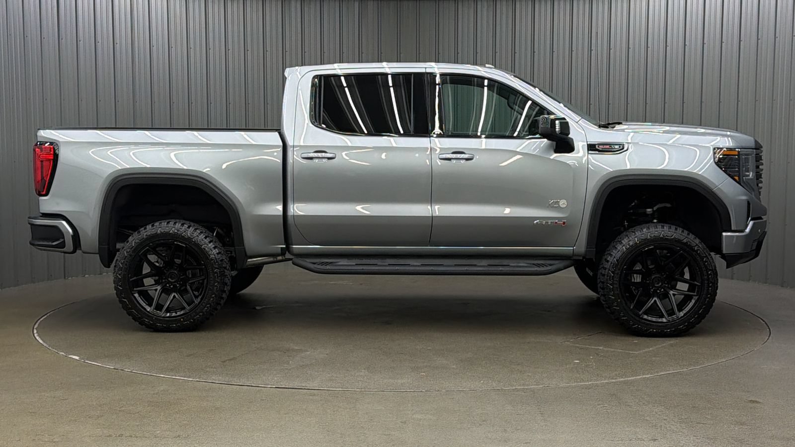 Used 2026 GMC Sierra 1500 AT4 w/ Technology Package AWD/4WD image 6