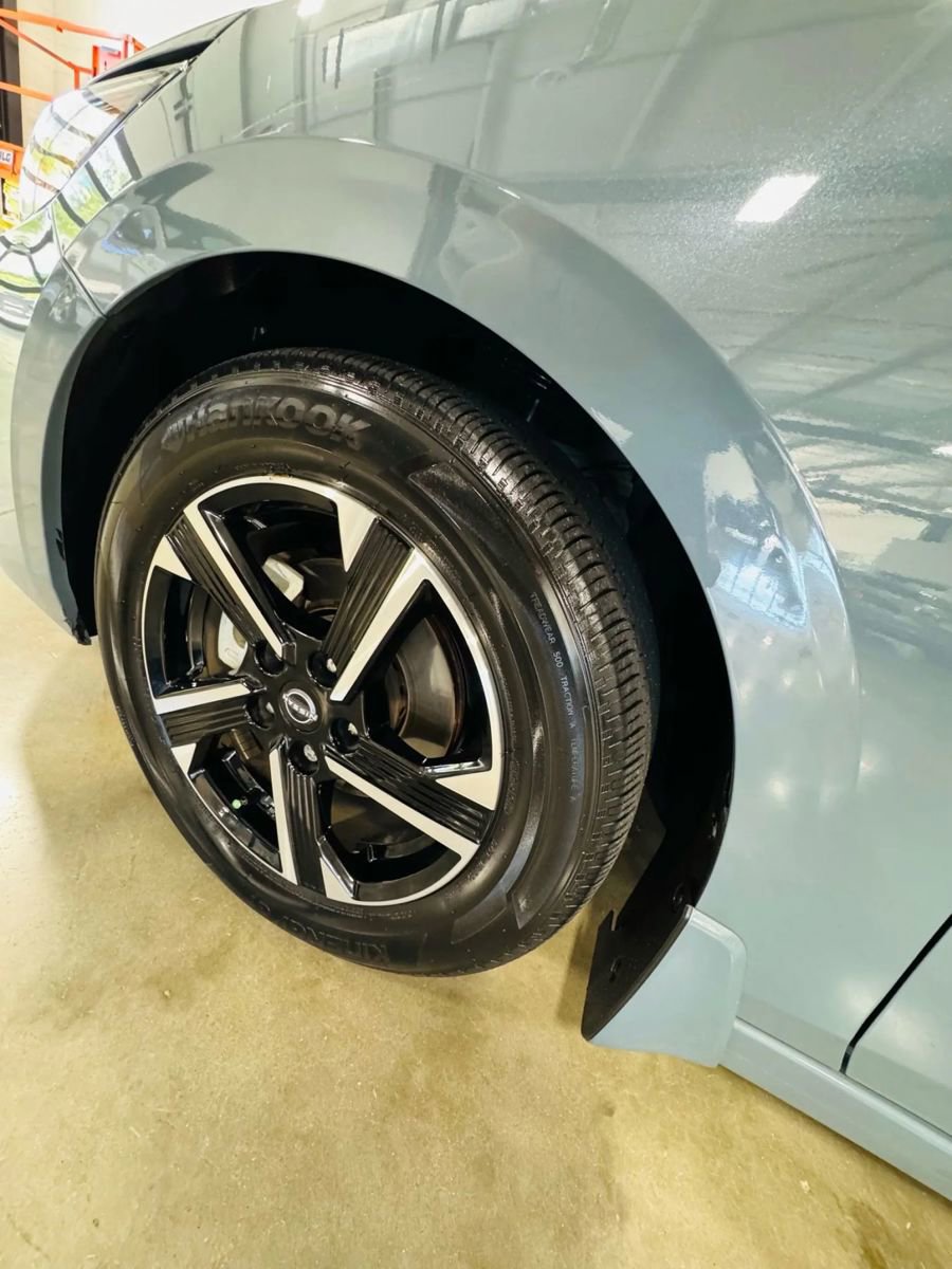 Used 2025 Nissan Sentra SV w/ All-Weather Package image 8