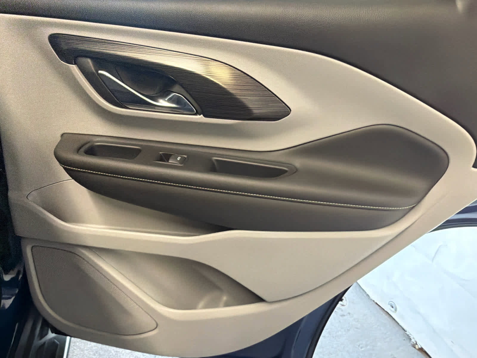 Used 2023 GMC Terrain SLT w/ LPO, 'HIT The Road' Package image 34