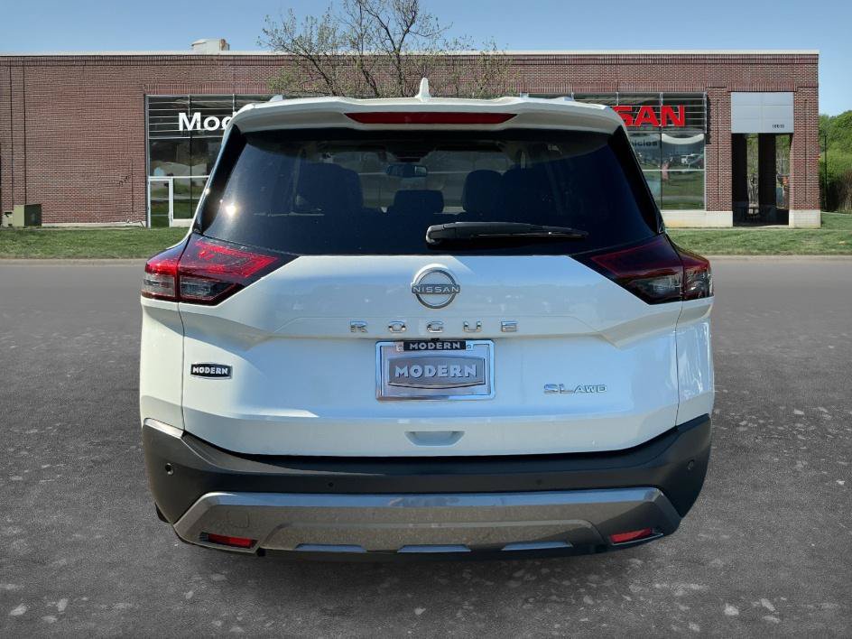 Certified 2023 Nissan Rogue SL w/ SL Premium Package AWD/4WD image 3
