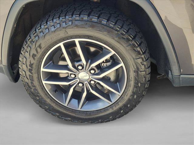 Used 2017 Jeep Grand Cherokee Laredo w/ Quick Order Package 2BE RWD image 22