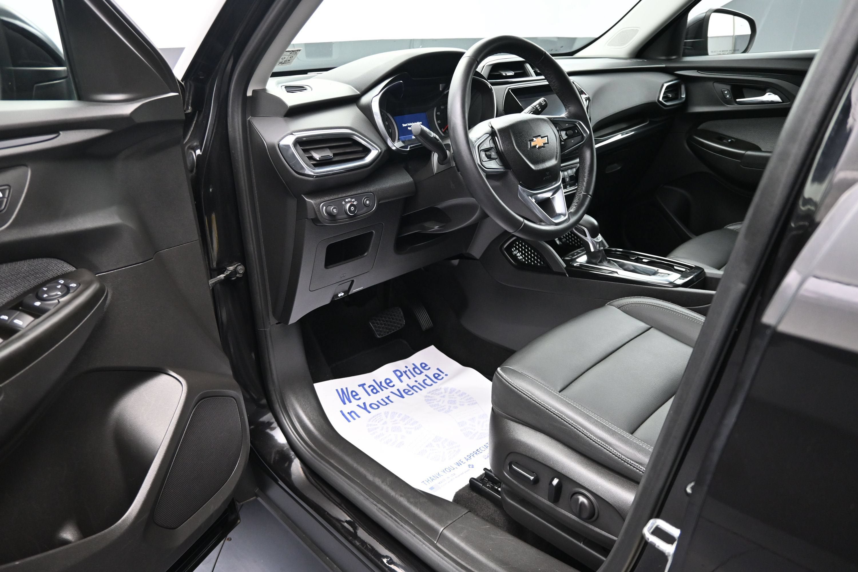 Used 2021 Chevrolet TrailBlazer LT w/ Premium Seating Package AWD/4WD image 10