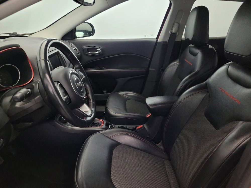 Used 2019 Jeep Compass Trailhawk w/ Cold Weather Group image 17