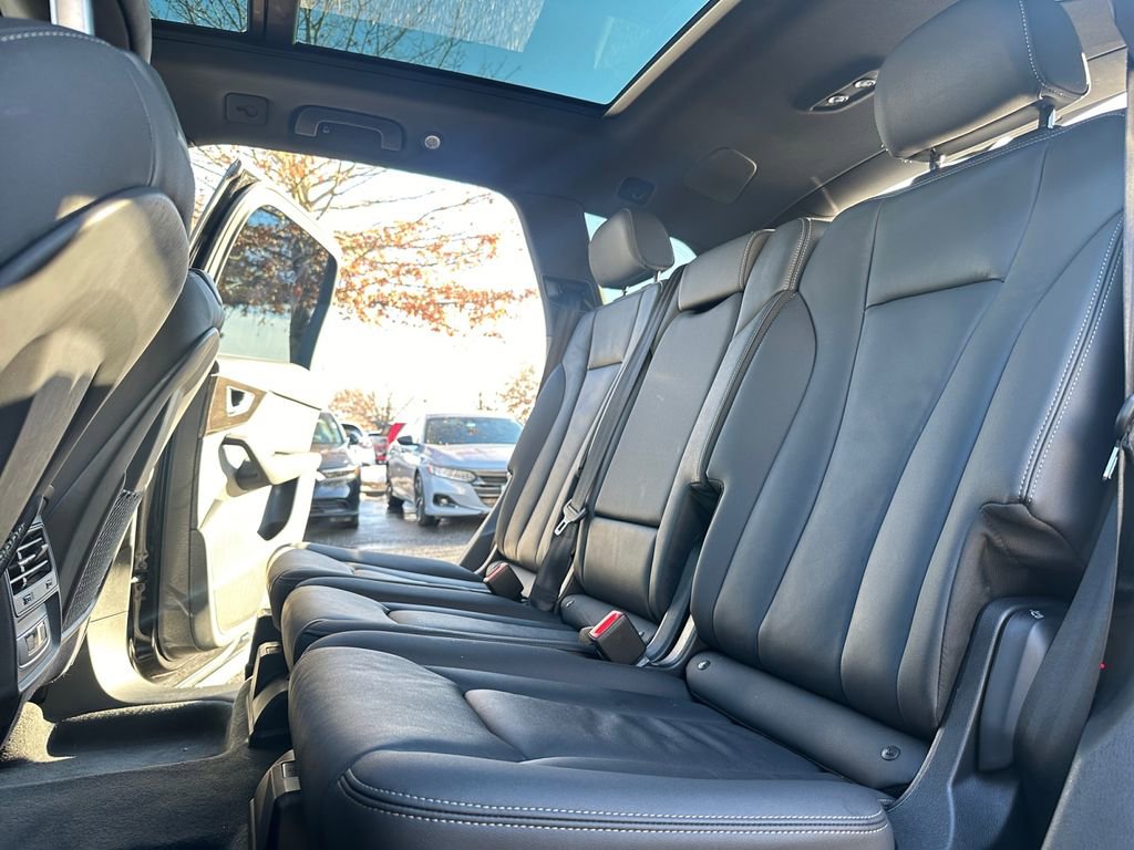 Used 2025 Audi Q7 3.0T Premium Plus AWD/4WD image 27