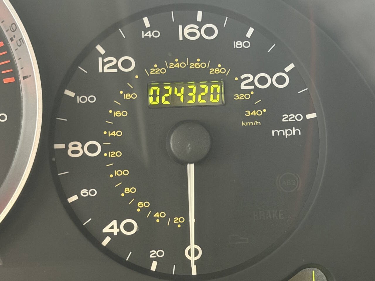 Used 2002 Ferrari 575M Maranello RWD image 22