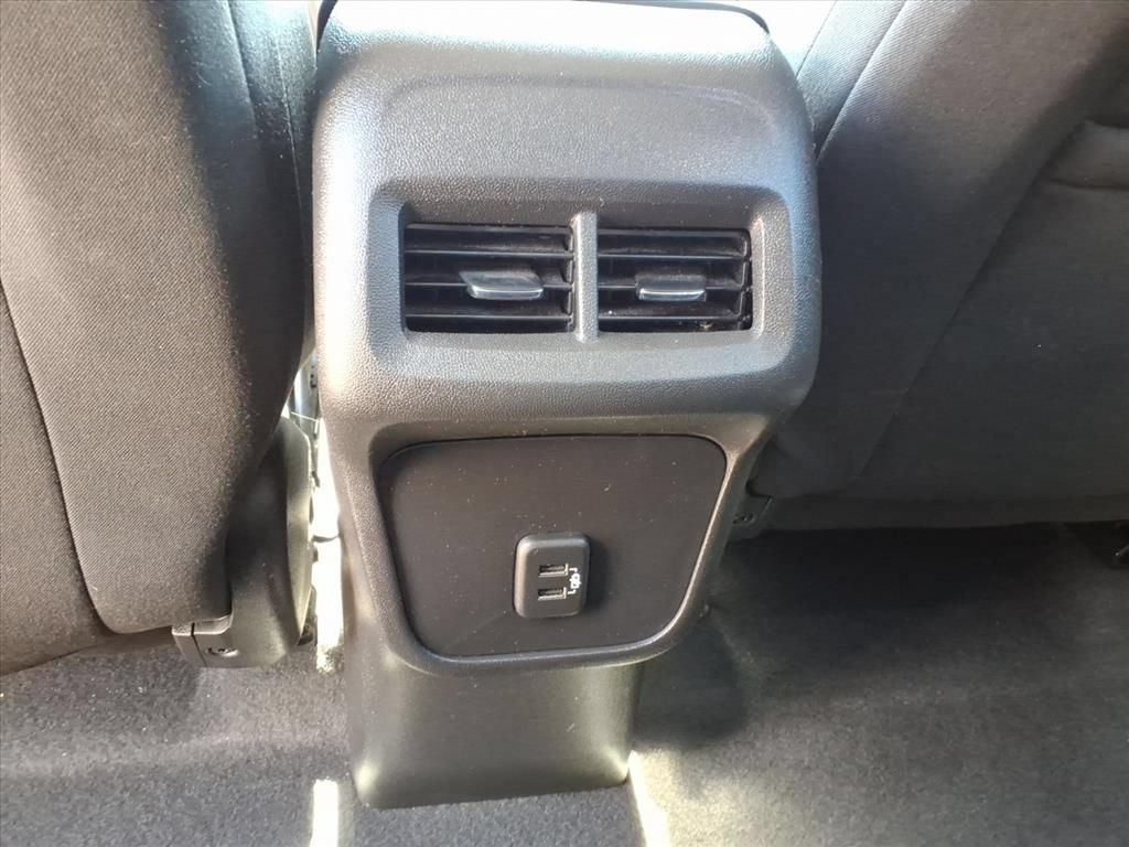 Used 2023 Chevrolet Equinox LT w/ Driver Convenience Package FWD image 14