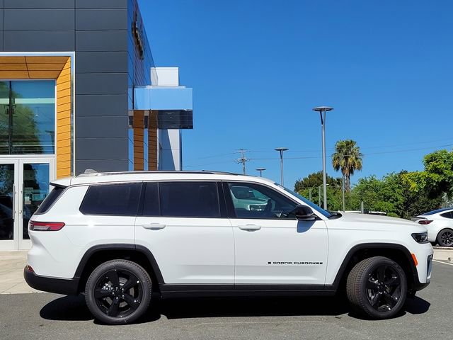 New 2026 Jeep Grand Cherokee L Limited AWD/4WD image 8