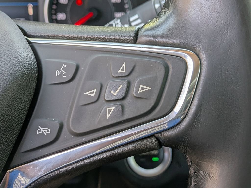 Used 2020 Chevrolet Equinox LT image 27