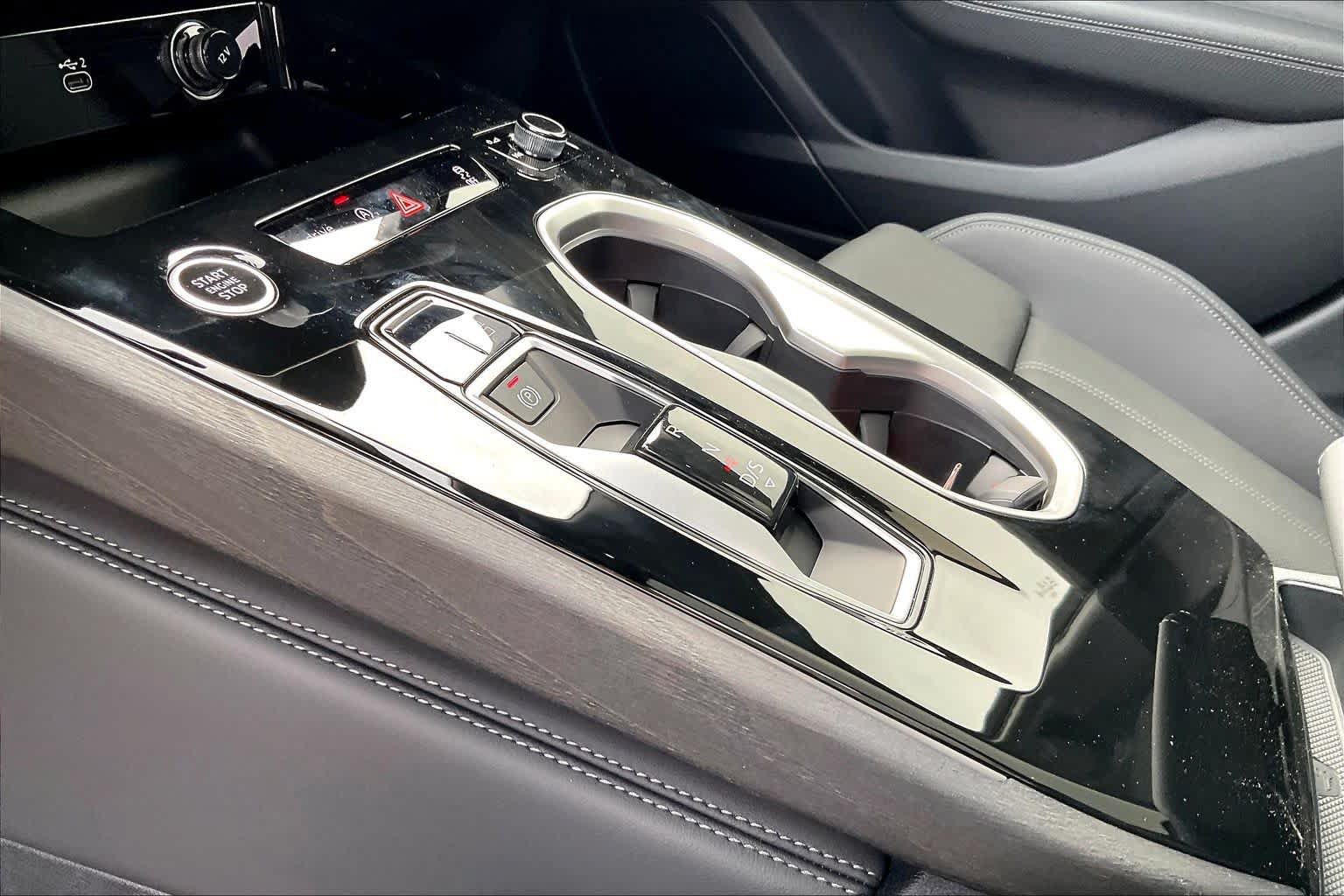 New 2026 Audi A6 Premium Plus AWD/4WD image 7