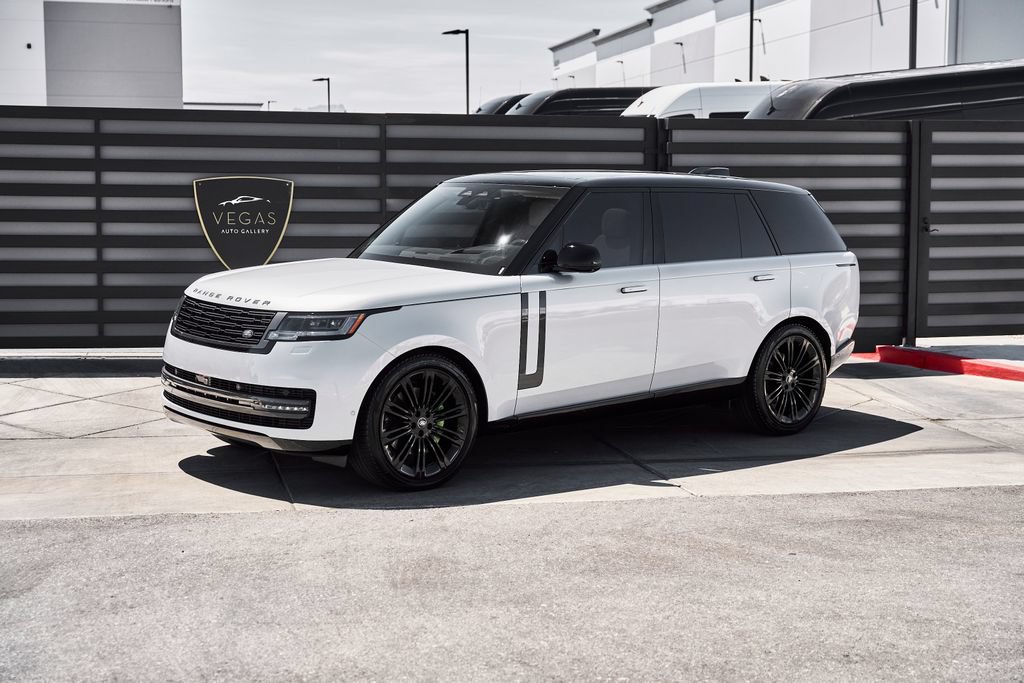 Used 2024 Land Rover Range Rover Long Wheelbase SE AWD/4WD image 5