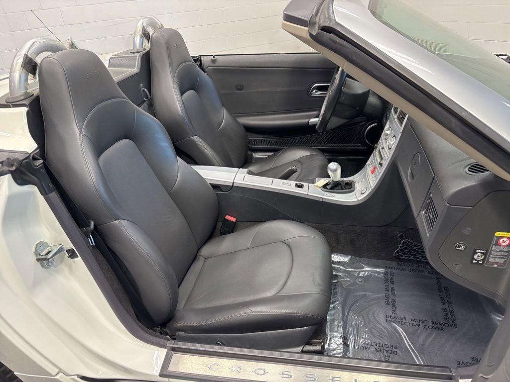 Used 2006 Chrysler Crossfire Limited RWD image 11